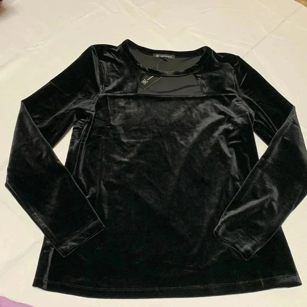 Inc International Concepts Women’s Black Velvet Top,Size L.